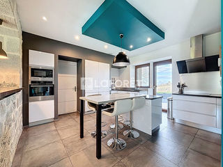  Maison � vendre 6 pi�ces 230 m�