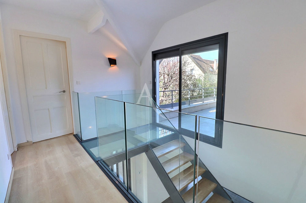 � vendre  Maison Le Mesnil-le-Roi (78600)