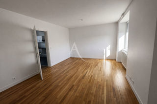  Appartement � louer 3 pi�ces 77 m�