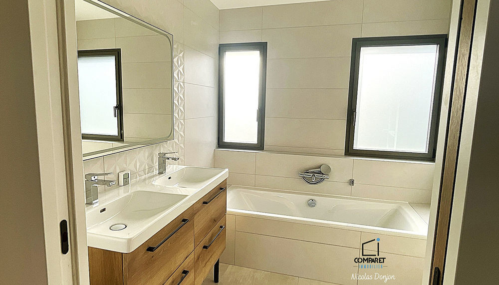 � vendre  Maison Montagnole (73000)