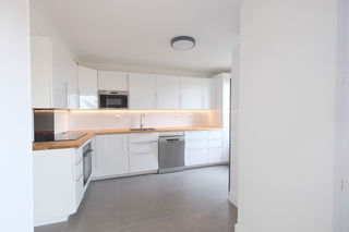  Appartement � louer 4 pi�ces 93 m�