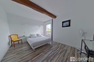  Immeuble � vendre 15 + pi�ces 365 m�