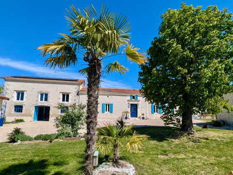   Maison Cierzac 14 pi�ce(s) 450 m2 Maison - 14 pi�ce(s) - 450 m�