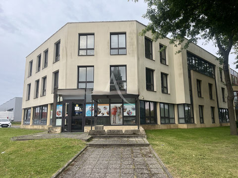 Local professionnel 420000 44600 Saint-nazaire