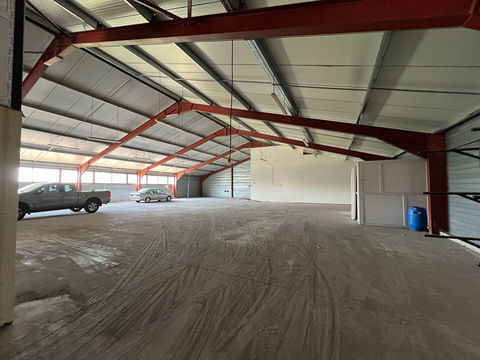 LOCAL D ACTIVITE RN CIVENS 690000 42110 Civens