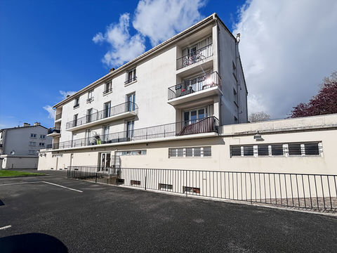   � LOUER - APPARTEMENT MEUBL� - BALLANCOURT/E Appartement - 2 pi�ce(s) - 36 m�