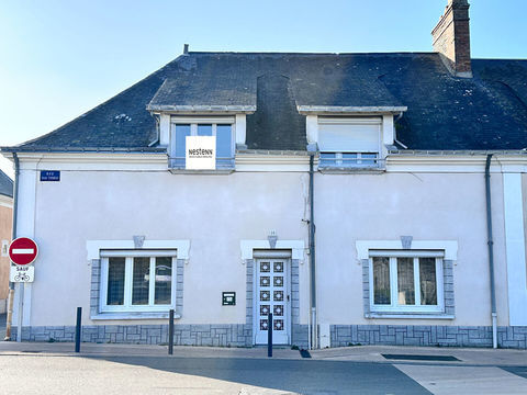   Vente charmante maison de village 95.53 m� comprenant 2 logements, avec cour et garage centre ville de Mayet (72360) Maison - 6 pi�ce(s) - 96 m�