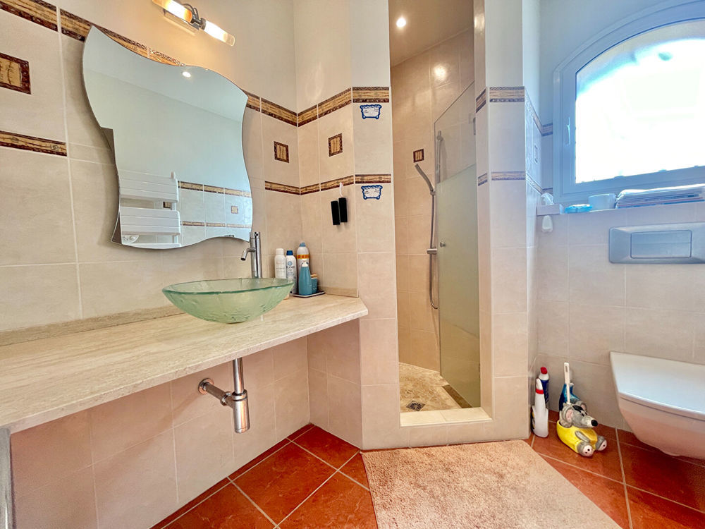 � vendre  Maison Saint-Rapha�l (83700)