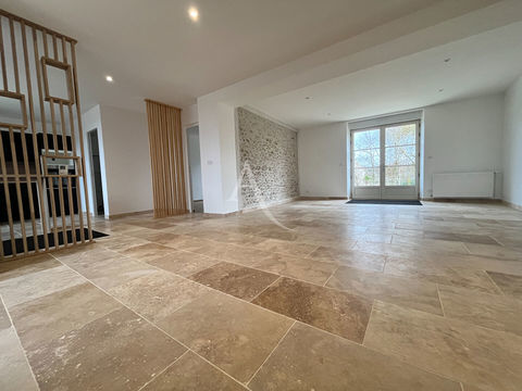   Maison Les Granges Le Roi 5 pi�ce(s) 163.62 m2 Maison - 5 pi�ce(s) - 164 m�