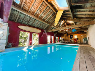  Villa � vendre 15 + pi�ces 398 m�