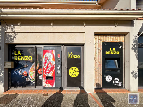 Local commercial Saint Etienne De Tulmont 45 m2 792 82410 Saint etienne de tulmont