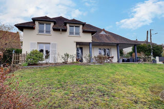  Maison � vendre 8 pi�ces 194 m�