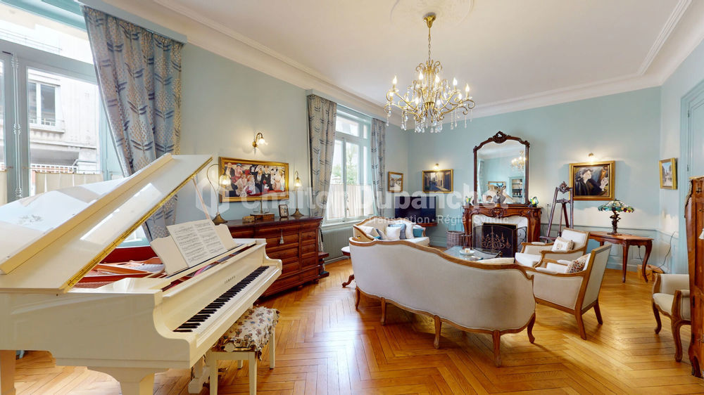 � vendre  Villa Roanne (42300)