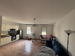  Immeuble � vendre 5 pi�ces 99 m�