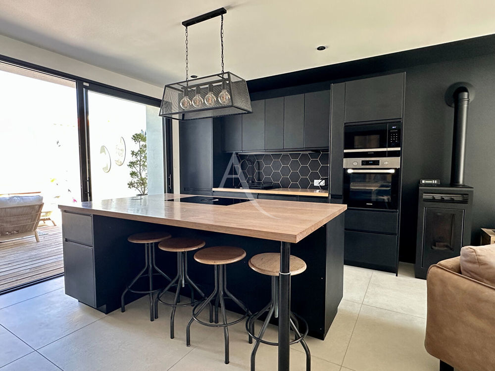 � vendre  Maison Saint-Gilles-Croix-de-Vie (85800)