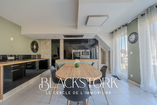  Appartement � vendre 4 pi�ces 96 m�