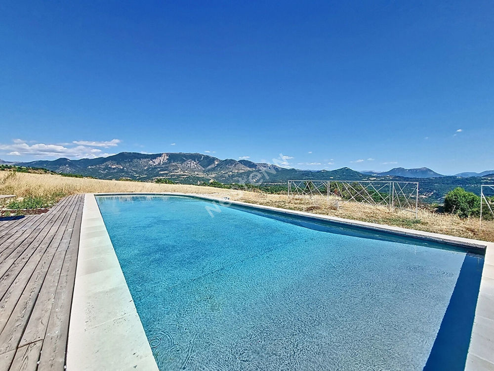 � vendre  Villa Thoard (04380)