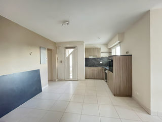  Appartement � vendre 3 pi�ces 77 m�