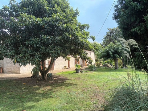   Propri�t� Galapian (47) en campagne Maison - 7 pi�ce(s) - 205 m�