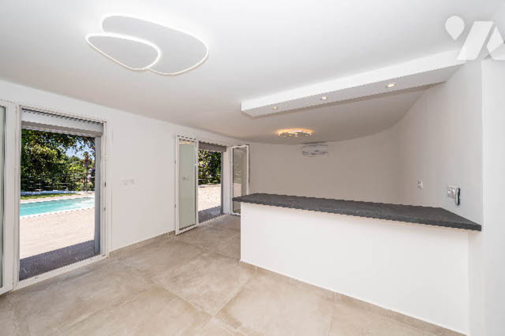 � vendre  Maison Antibes (06600)