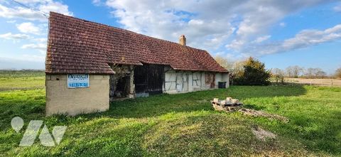   Immo-interactif THUREY 71440, Une ancienne ferme � r�nover avec 1 589 m� de terrain . Maison - 2 pi�ce(s) - 70 m�