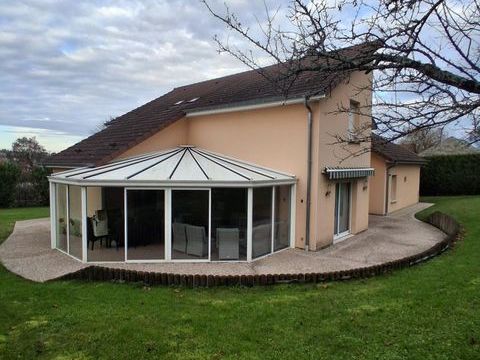   Proche du centre Maison - 1 pi�ce(s) - 269 m�