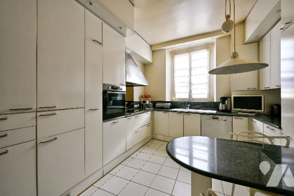 � vendre  Appartement Versailles (78000)