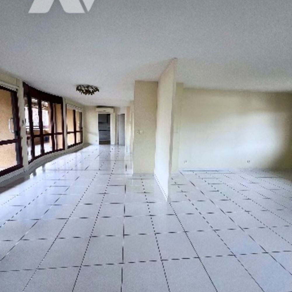 � vendre  Appartement Aix-en-Provence (13100)