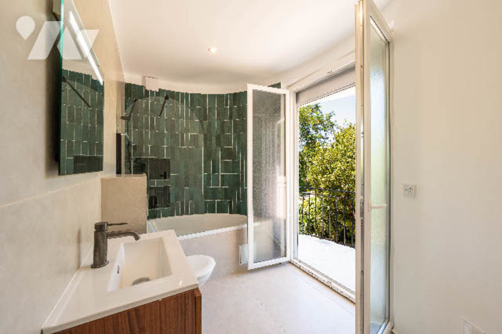 � vendre  Maison Antibes (06600)