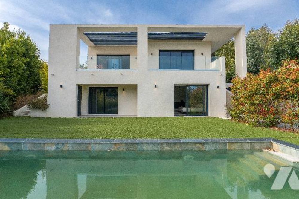 � vendre  Maison Vallauris (06220)