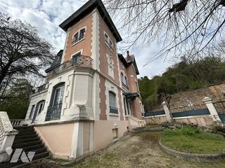  Maison � vendre 11 pi�ces 330 m�