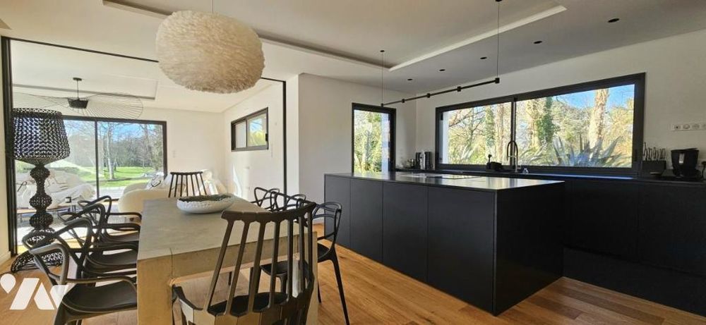 � vendre  Maison B�nodet (29950)