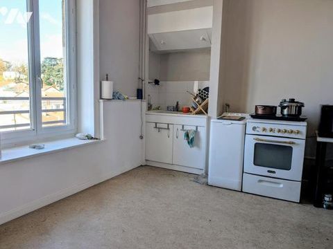   OULLINS / T2 CENTRE VILLE / 3�me �tage Appartement - 2 pi�ce(s) - 53 m�