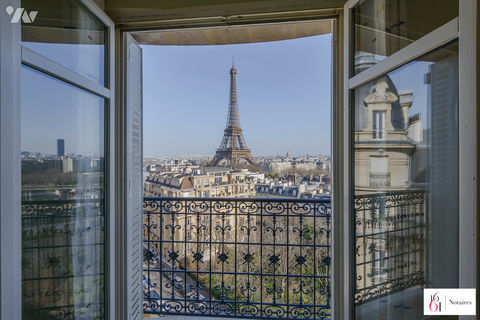   A VENDRE- APPARTEMENT AVEC VUE EXCEPTIONNELLE SUR LA TOUR EIFFEL Appartement - 2 pi�ce(s) - 38 m�