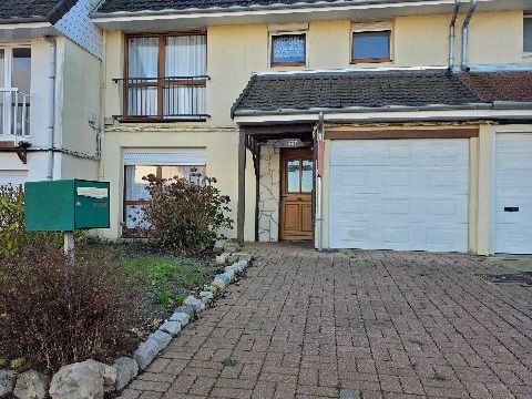   Maison mitoyenne d'environ 100m� habitables Maison - 5 pi�ce(s) - 100 m�