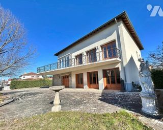  Maison � vendre 8 pi�ces 212 m�