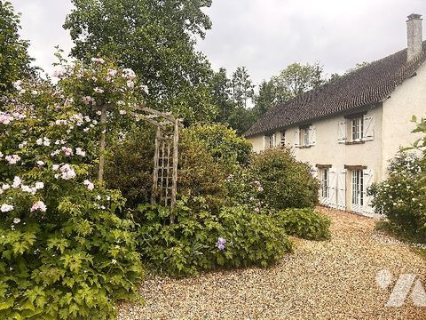   Proche Dreux et Houdan - Charmante maison r�nov�e 271m� avec jardin 2.000m�, 5 chambres 3 sdb Maison - 9 pi�ce(s) - 271 m�