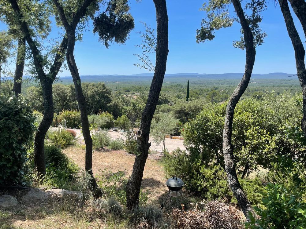 � vendre  Villa Saint-Julien (83560)