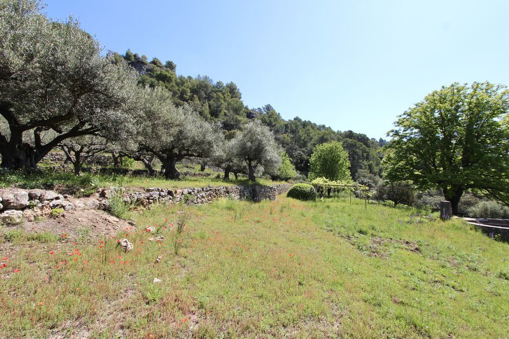 � vendre  Propri�t�/ch�teau Villecroze (83690)