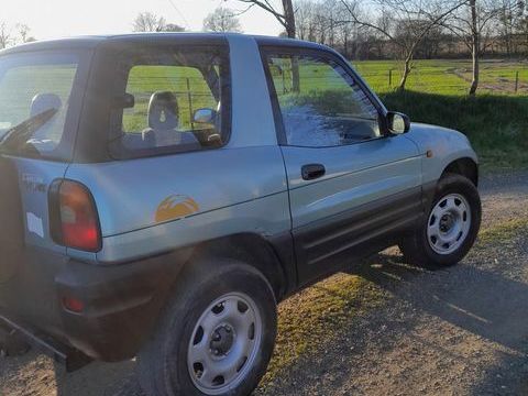 Toyota RAV 4 RAV4 2.0i GX 1996 occasion Saint-Ouen-des-Alleux 35140
