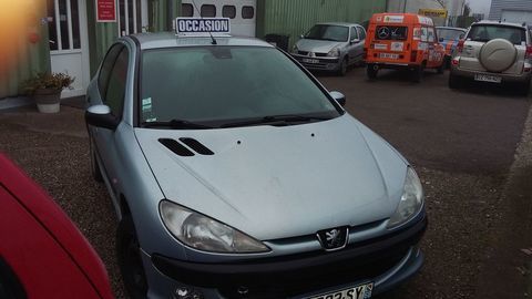 Peugeot 206 1.4i XR Pr&eacute;sence 2000 occasion R&eacute;guisheim 68890