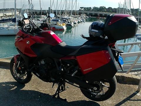 Moto HONDA 2024 occasion Pluneret 56400