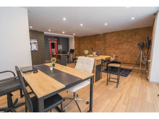  Immeuble � vendre 10 pi�ces 318 m�