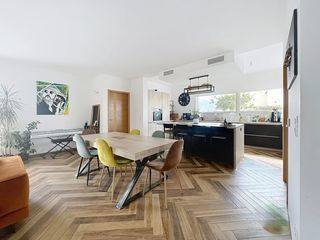  Villa � vendre 8 pi�ces 210 m�