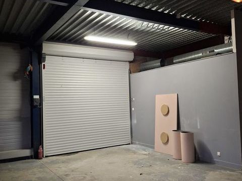   Atelier 100m� Atelier - 2 pi�ce(s) - 100 m�