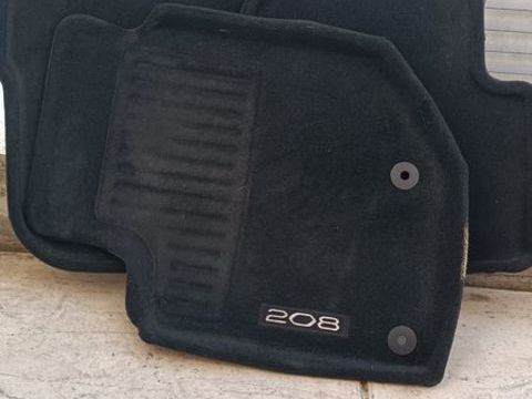 Pi&egrave;ces et &eacute;quipements Voiture Pi&egrave;ces et &eacute;quipements Voiture  occasion Trappes 78190