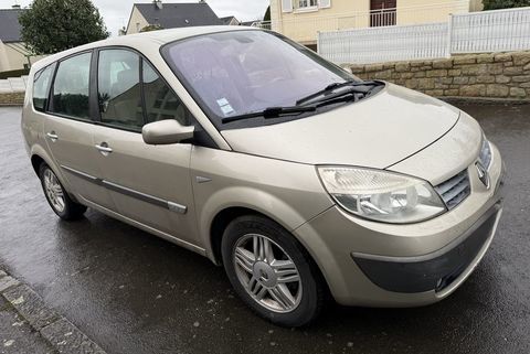 Renault Grand Sc&eacute;nic II Grand Scenic 1.9 dCi 125 Euro 4 Carminat 2006 occasion Foug&egrave;res 35300