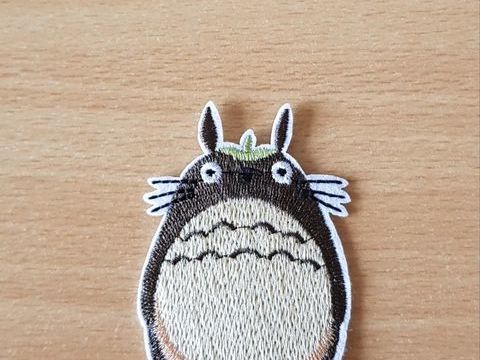 ecusson brodé patch mon voisin totoro 
7x5 cm thermocollant 4 Carnon Plage (34)