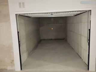  Parking / Garage � louer 12 m�