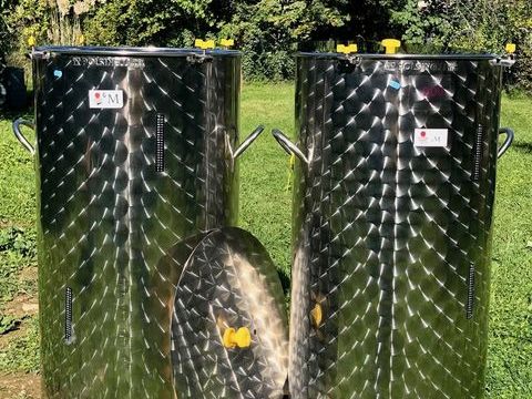 Equipement brasserie - Fermenteurs inox 800 46240 Soulom�s